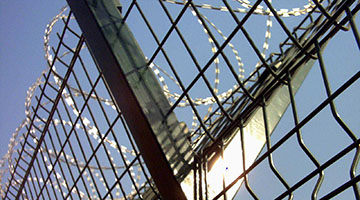 ariport fence anti climb