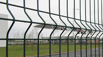 welded mesh fencing folds on panel