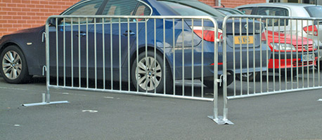 metal crowd control barriers