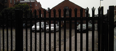powder coated palisade fencing