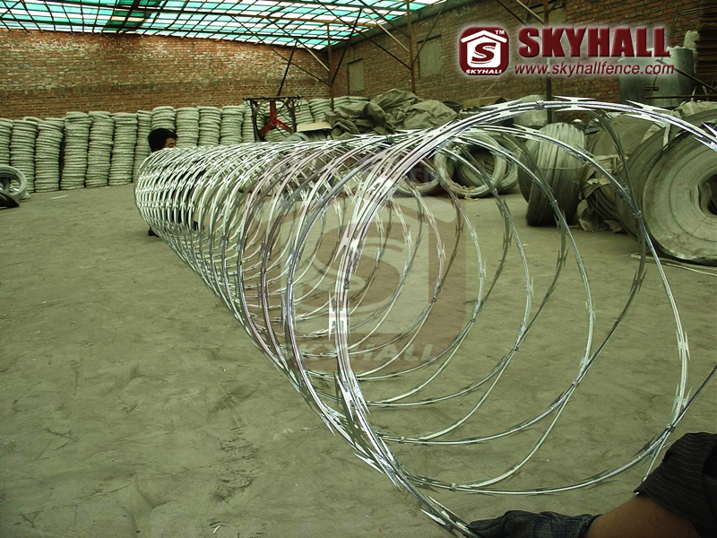 razor blade wire