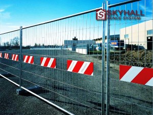 temporary fence on the street (Temporary fence panel and foot)