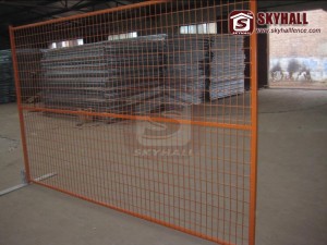 temporary construction fencing (Temporary construction fencing from Skyhall Fence)