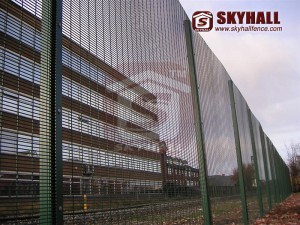 welded 358 mesh security fencing (Welded 358 Mesh Security Fencing)